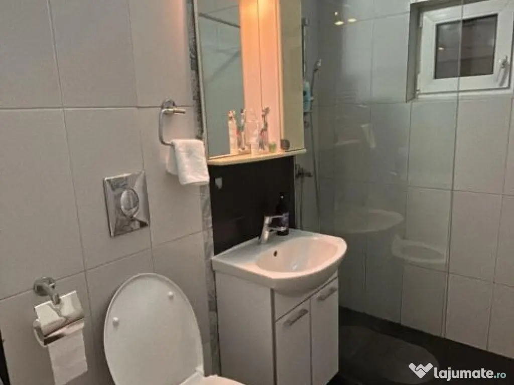 Apartament 3 camere de inchiriat Faleza Nord 