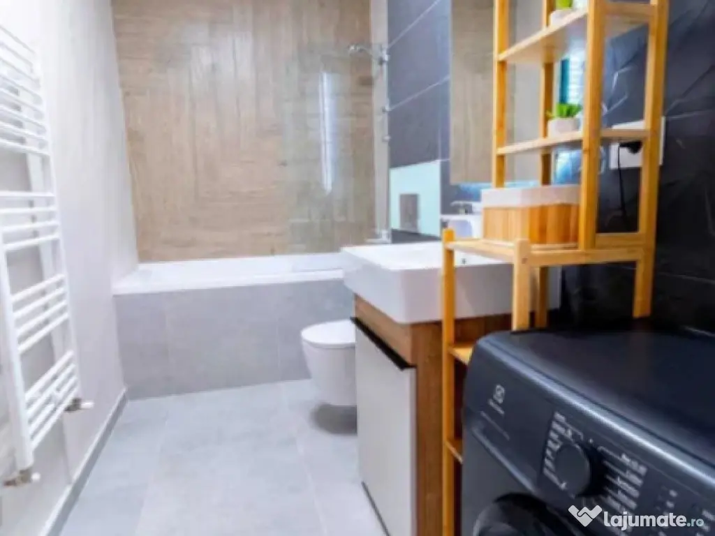 Apartament 2 camere, decomandat - zona Bartolomeu 