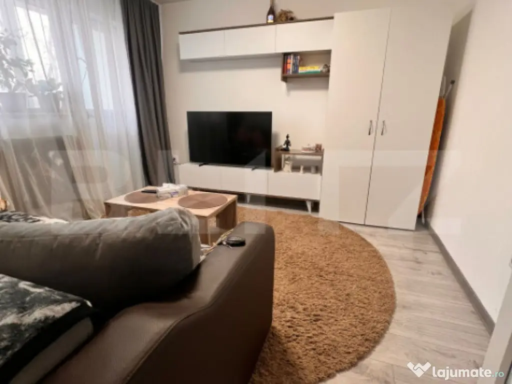 Apartament 2 camere decomandat+balcon 