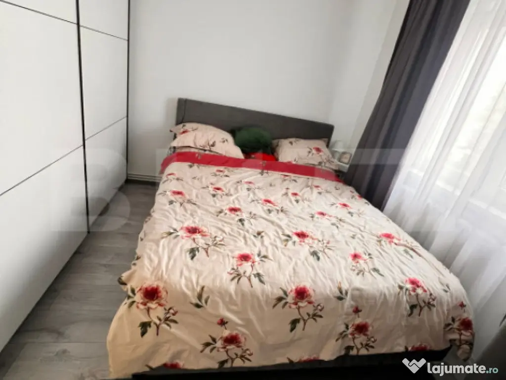 Apartament 2 camere decomandat+balcon 