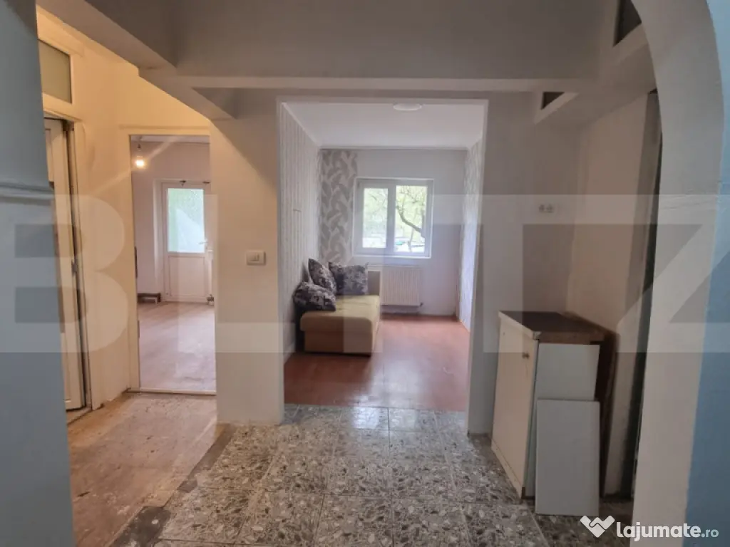 Apartament 3 camere 56 mp Lipovei 