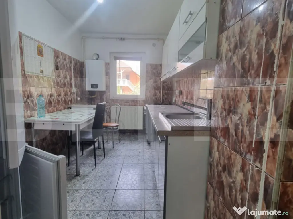 Apartament 3 camere 56 mp Lipovei 