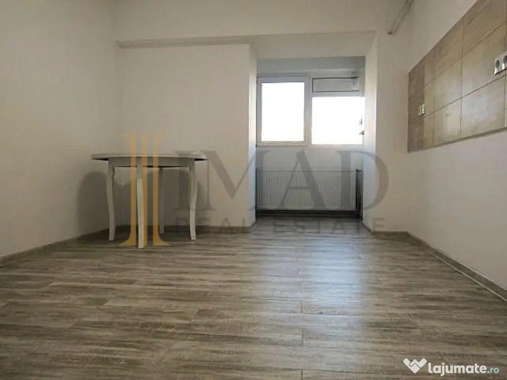 Apartament et 1, 4 cam 125 mp, complet renovat in Targovist 