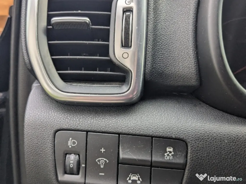 Kia Sportage 2017 • 1.6 Benzină • 180.566 km • Revizie & Frâne Noi 