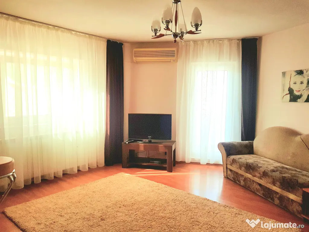 Apartament 2 camere decomandat Piața Mihai Viteazul - Vedere Bulevard 