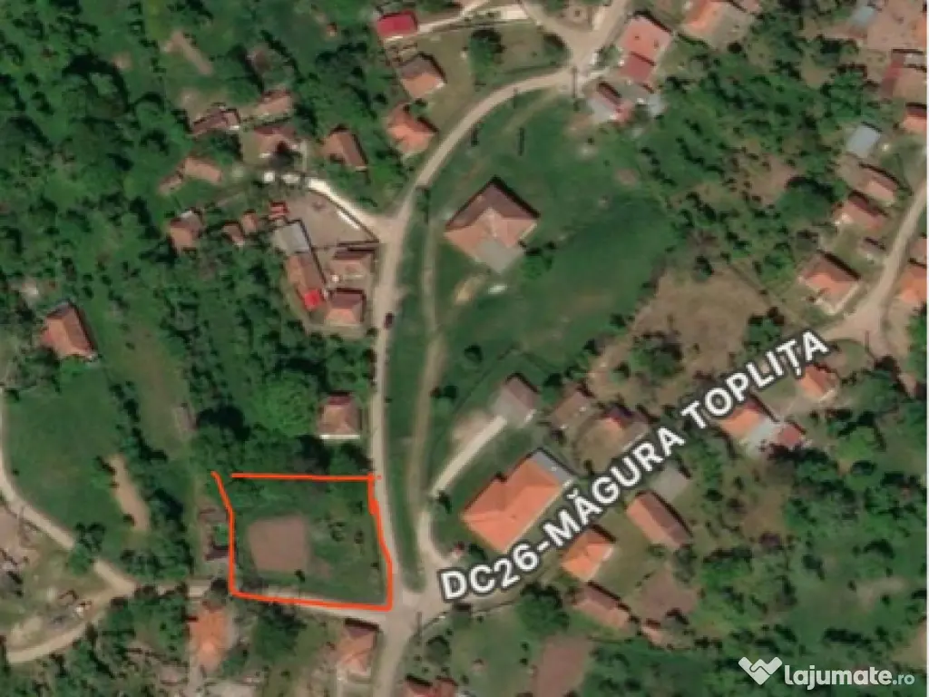 Teren Intravilan in mijlocul satului Magura-Toplita 