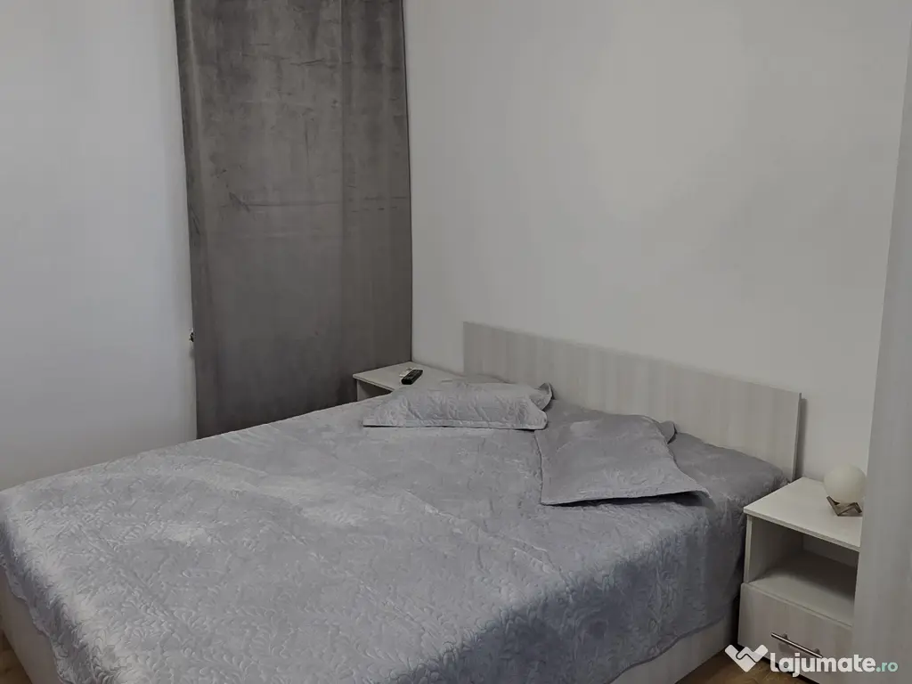 Inchiriez apartament 3 camere