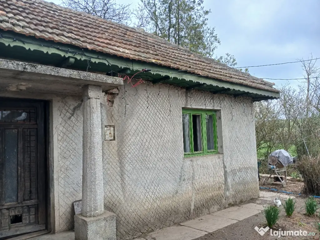 casa din piatra locuibila,42km de Mangalia,63km de Constanta 