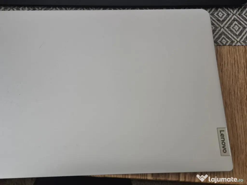 Laptop Lenovo Intel silver N600- 1.10 GHz (4CPUs)-4 GB RAM ---ca nou