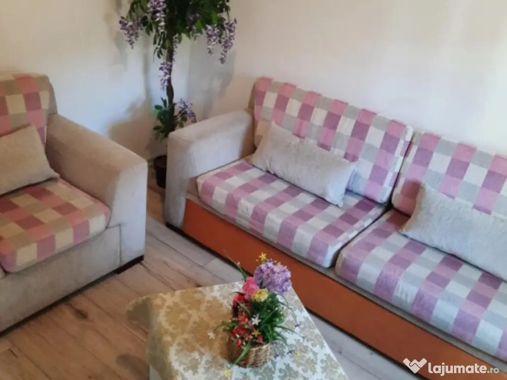 CAROL DAVILA 2 cam. cf1, dec, et.3/4 la 65900 euro