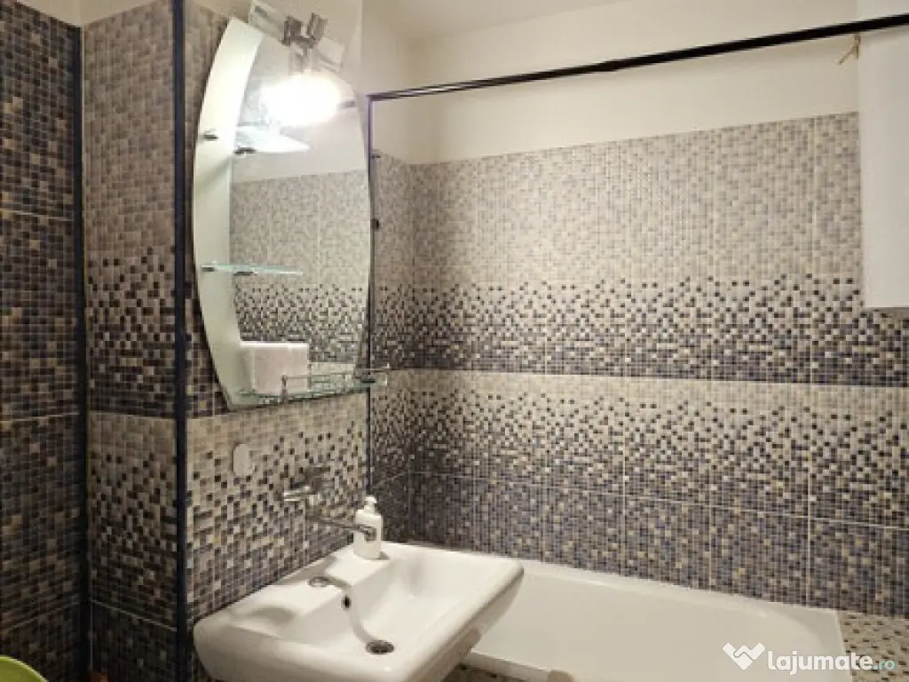 CAROL DAVILA 2 cam. cf1, dec, et.3/4 la 65900 euro