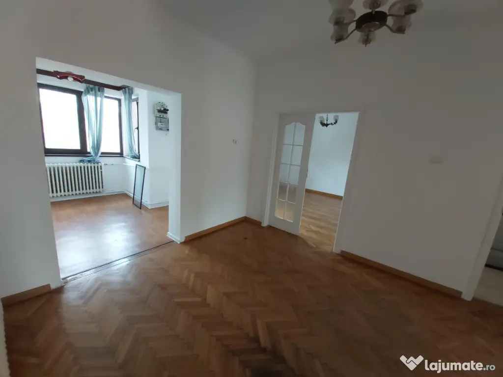 Zona Piata Victoriei - Buzesti vila 7 camere