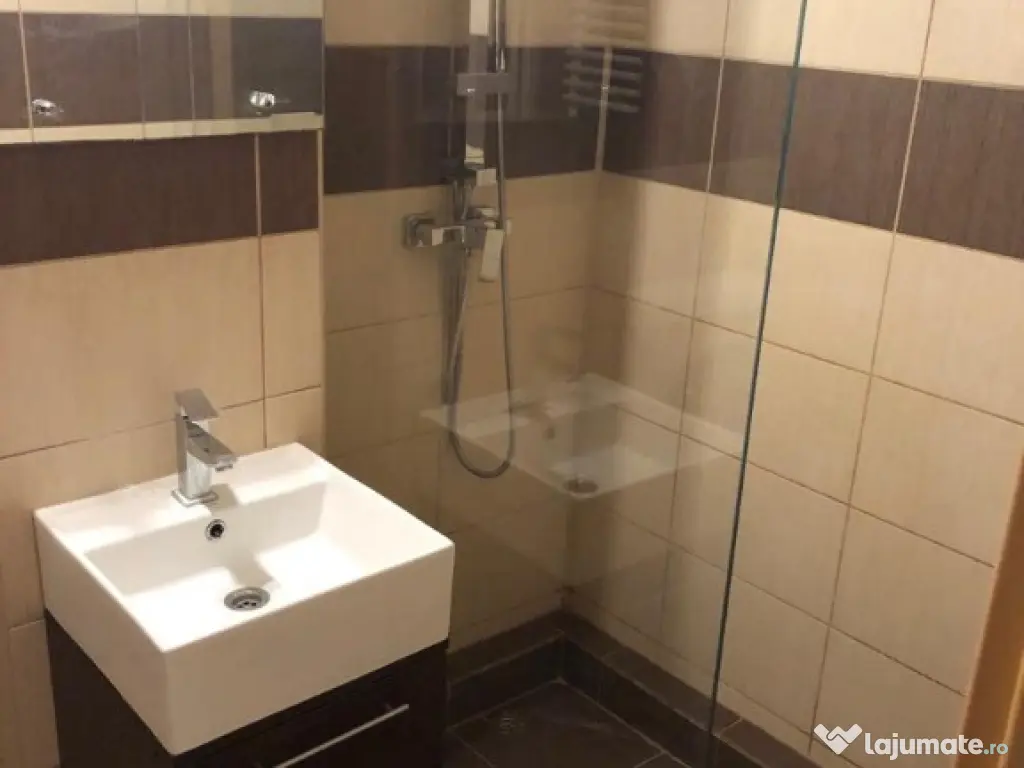 Apartament 3 camere zona soarelui 