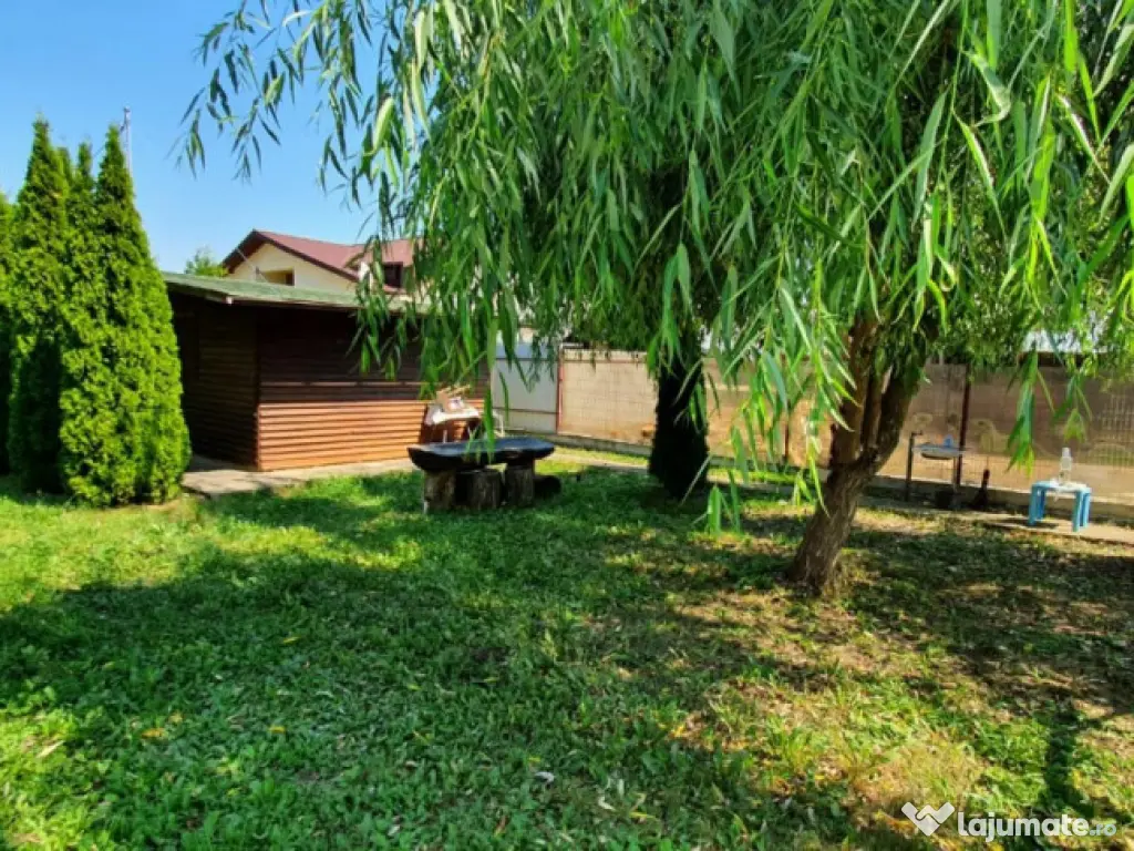 Cocorastii Colt intravilan 1381 mp , stradal, intre case la