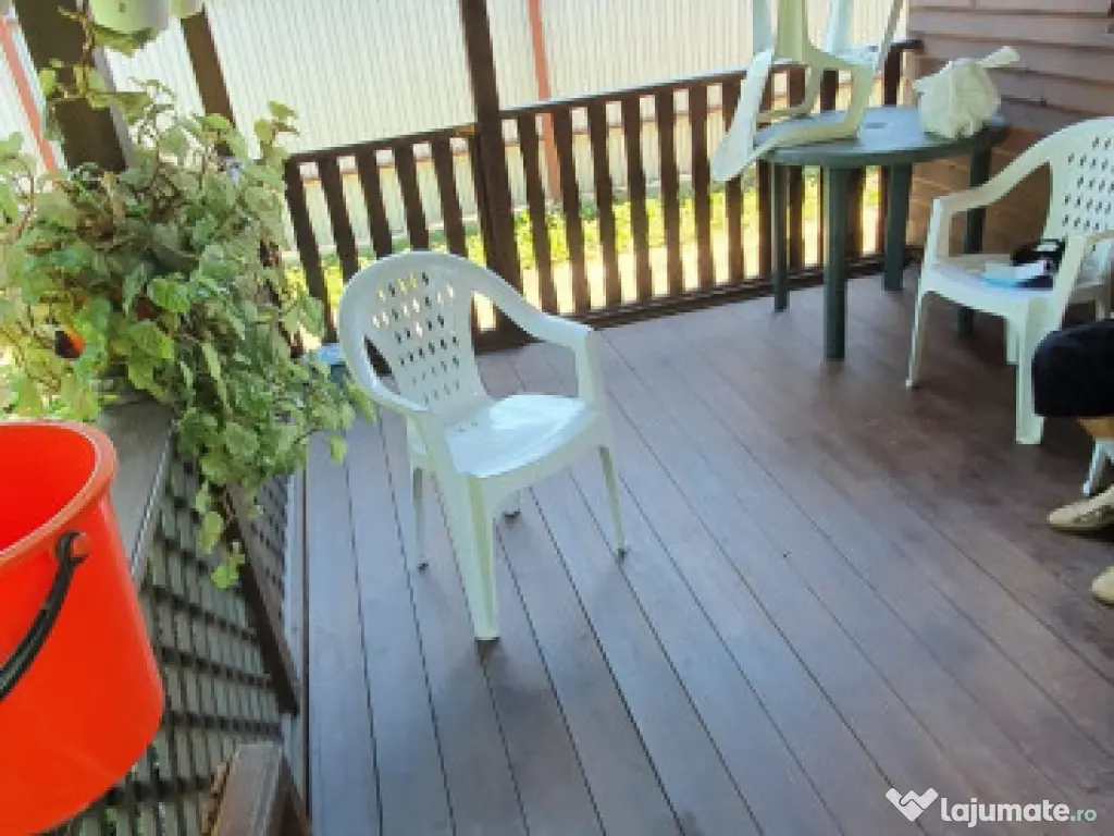 Cocorastii Colt intravilan 1381 mp , stradal, intre case la