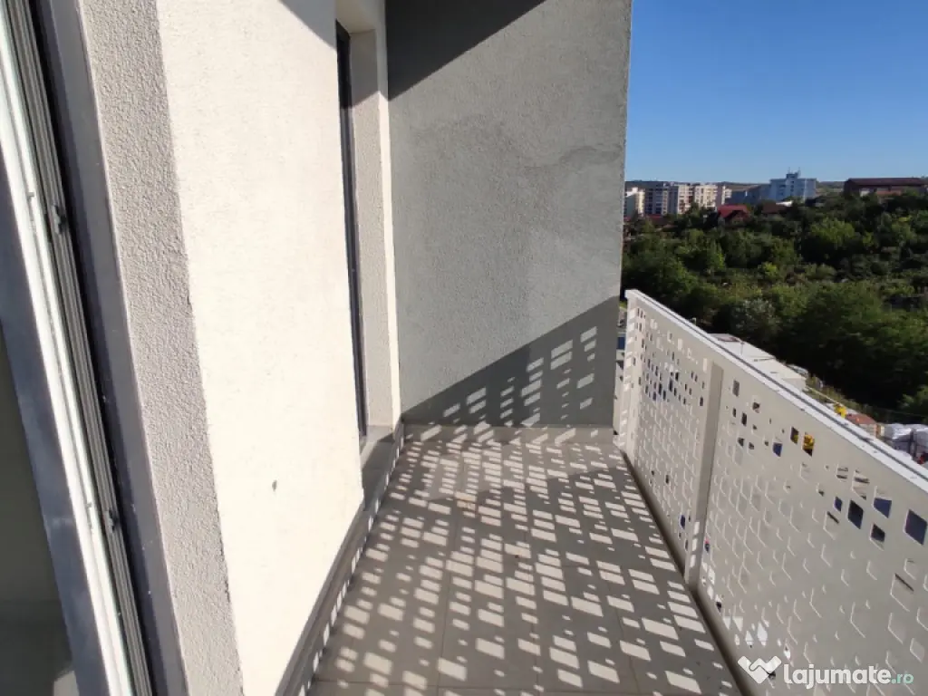 APARTAMENT 2 CAMERE, DECOMANDAT, BLOC NOU 