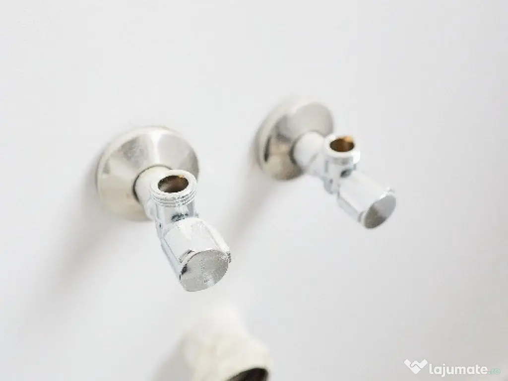 Central Address Residence / Garsoniera 