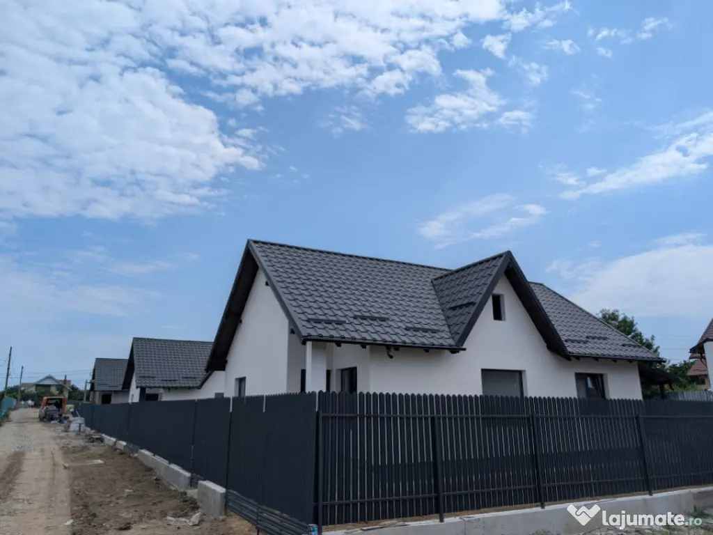 Casa 2025 Lilieci Rozelor (Apa, Canalizare, Gaz) terasa + be 