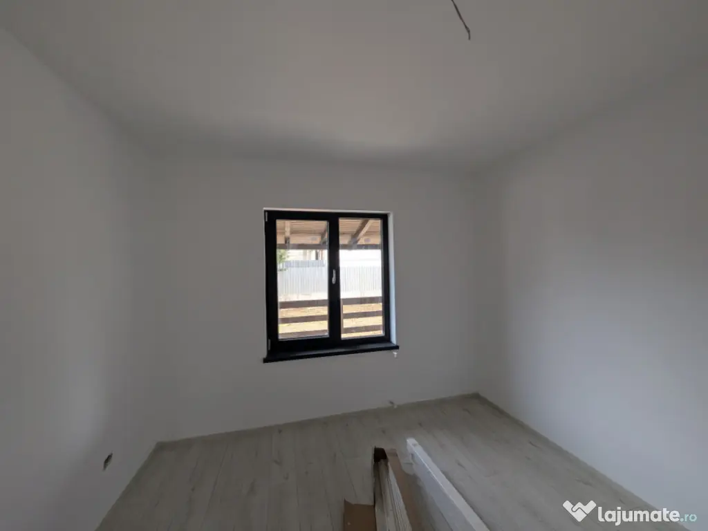 Casa 2025 Lilieci Rozelor (Apa, Canalizare, Gaz) terasa + be 