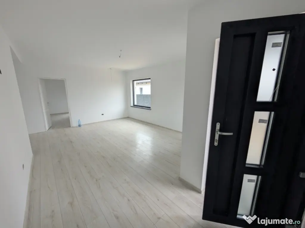 Casa 2025 Lilieci Rozelor (Apa, Canalizare, Gaz) terasa + be 