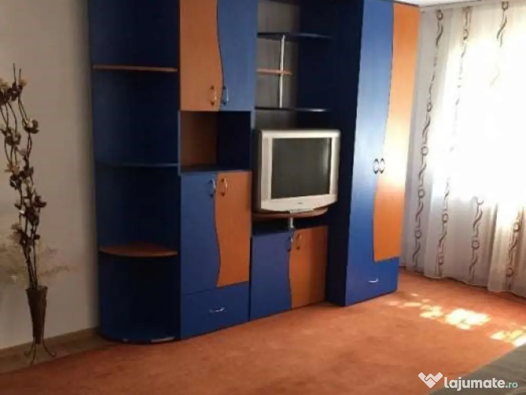 Apartament o camera de inchiriat