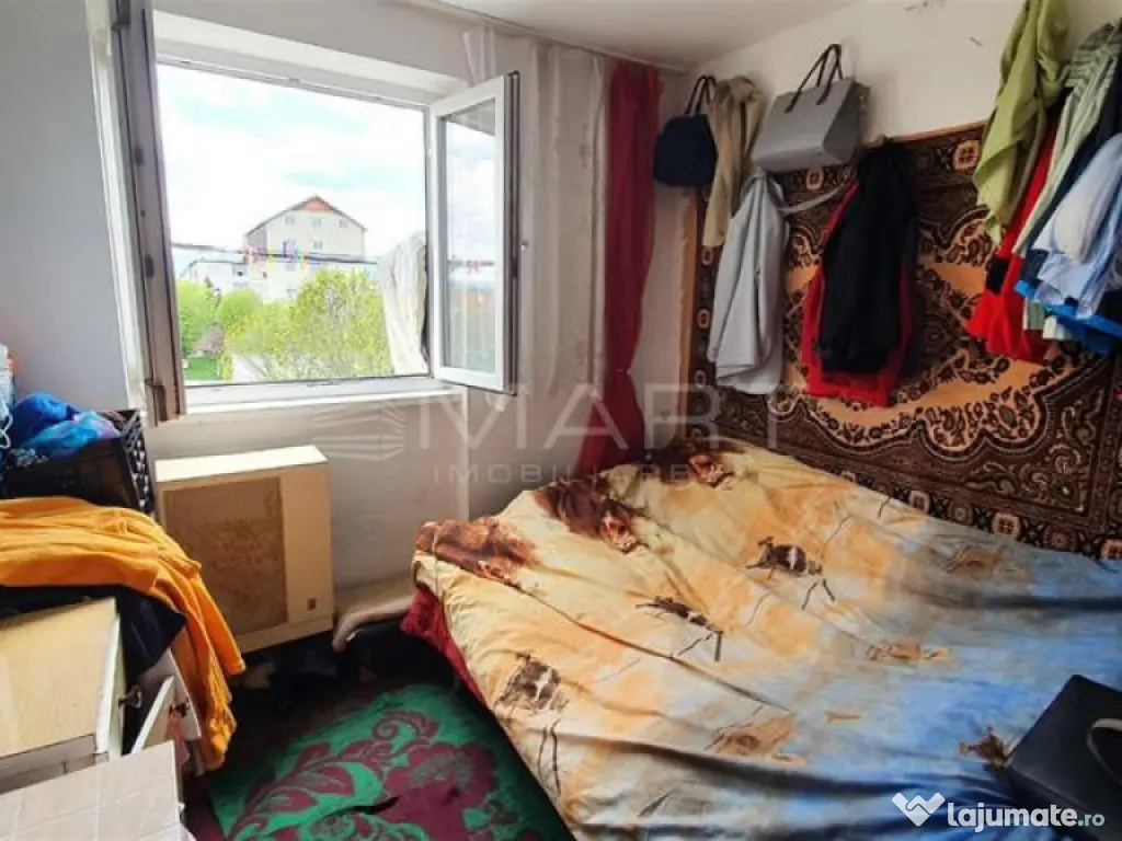 Garsoniera 12mp zona Tiglari