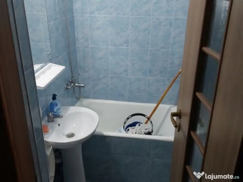 Apartament decomandat in zona Circumvalatiunii