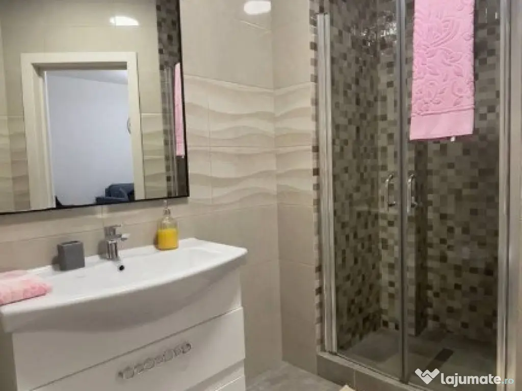 Inchiriere apartament o camera orientare nordica