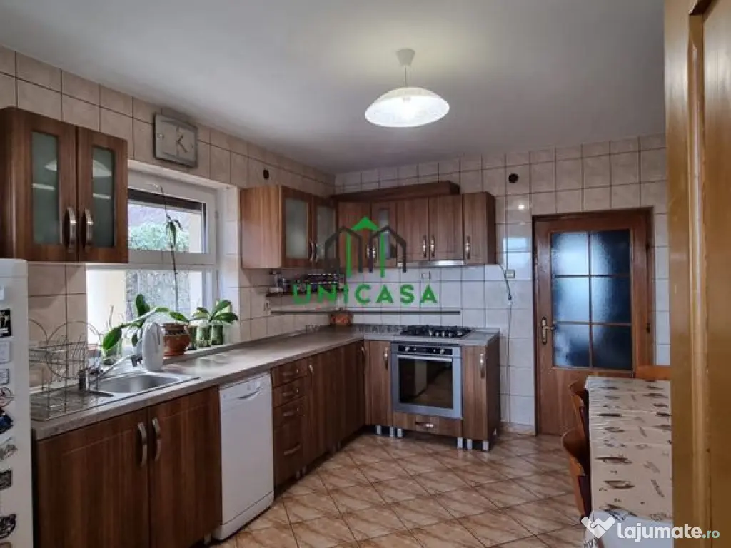 Casa - Vila - Ocnele Mari