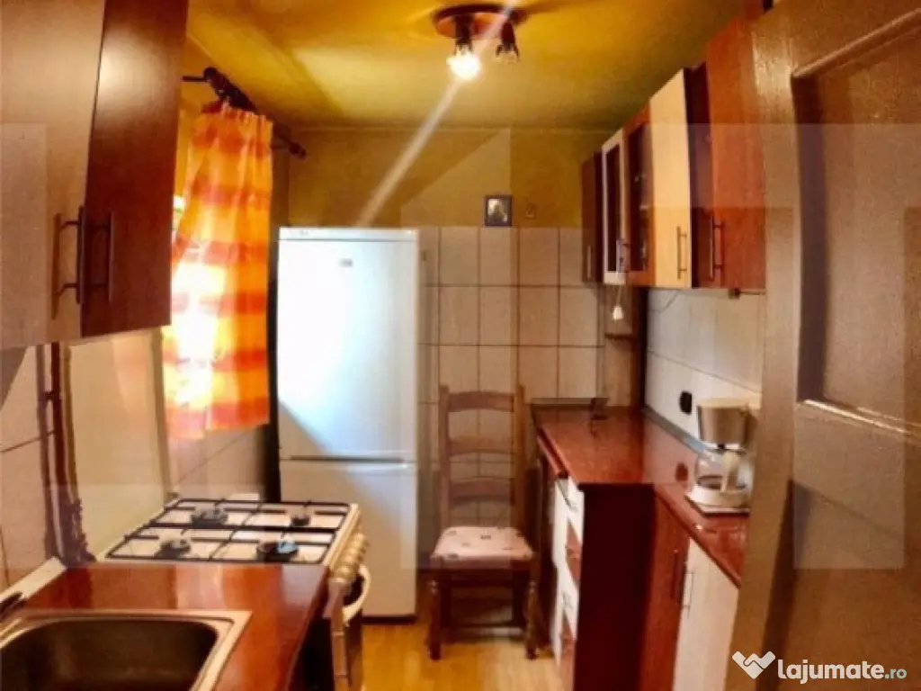 Apartament 3 camere, 46,88 mp, Central