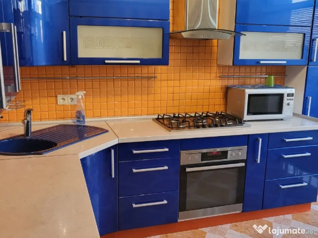 Inchiriez apartament cu 3 camere in zona Marasti 