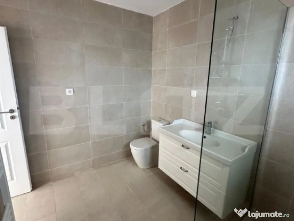 Vila cu 5 camere, 3 bai, 142mp in Ostratu/Corbeanca