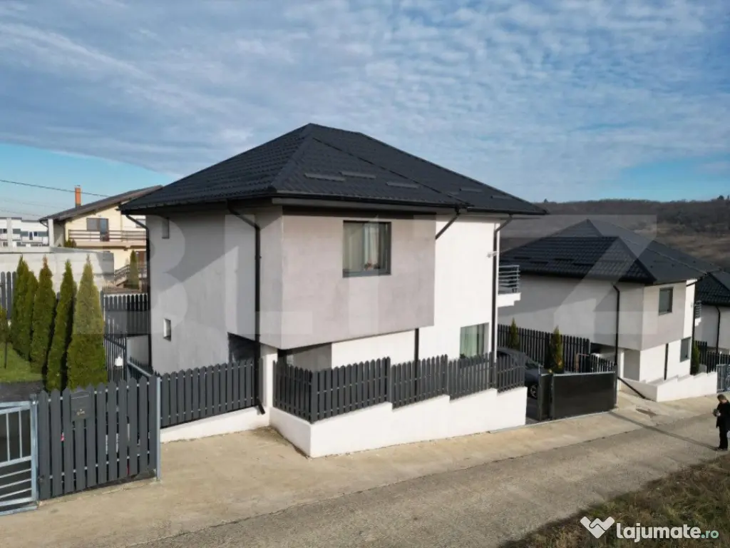 Casa utilata si mobilata, 4 camere, 100mp, Rediu