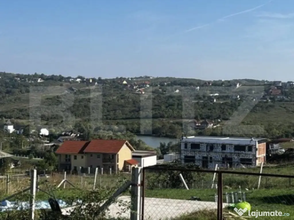 Teren, 2100mp , zona Podgoria lângă Hanul Pescarilor