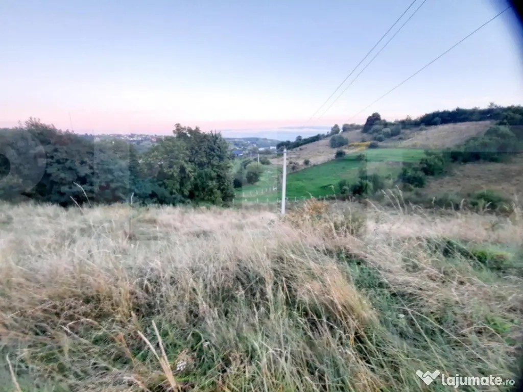 Teren intravilan de 3739 mp, situat in Feleacu