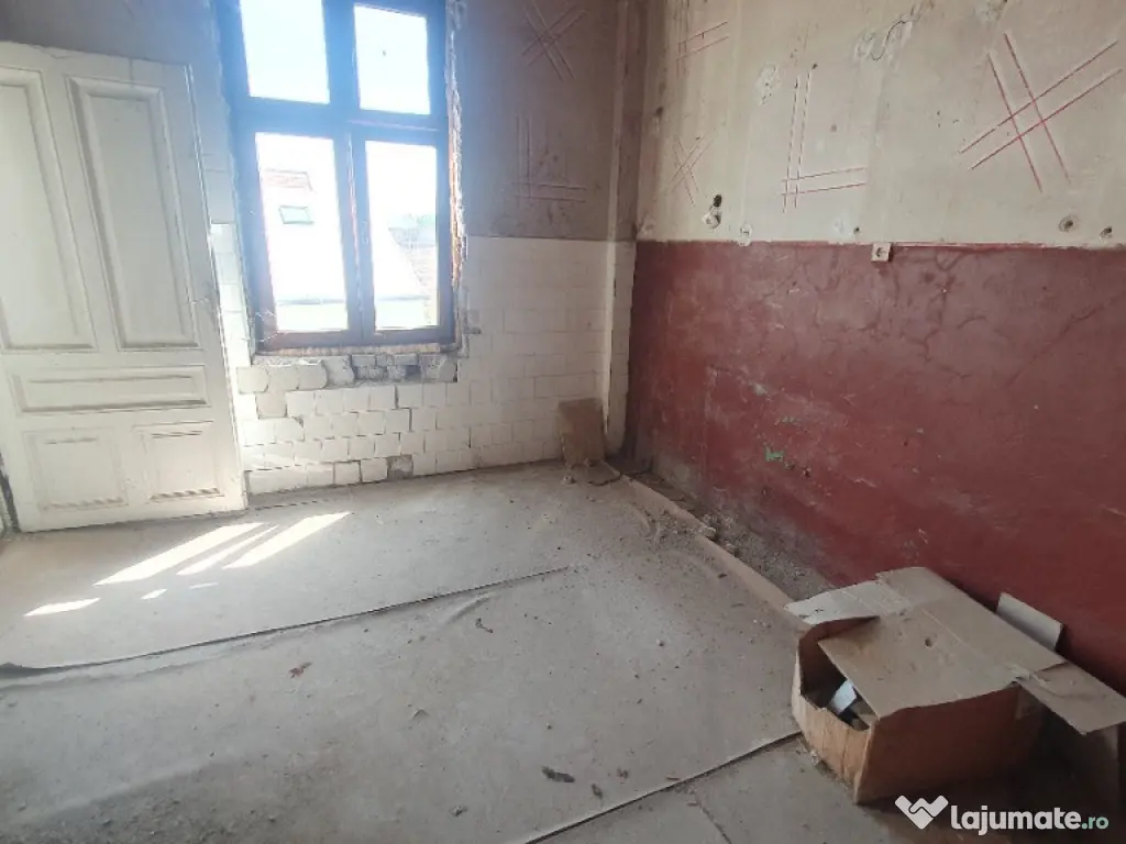 Apartament 5 camere zona Centrala - ID : RH-40460-property 