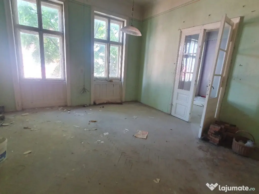 Apartament 5 camere zona Centrala - ID : RH-40460-property 