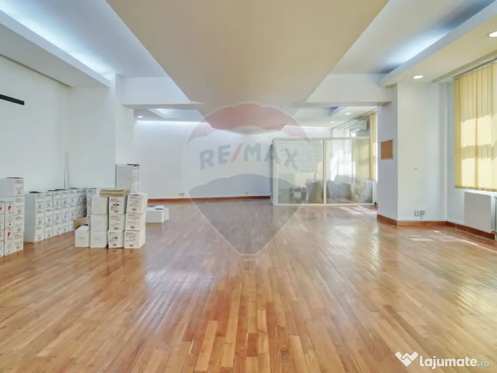 Birou de închiriat în clădire de birouri, Brașov, lâ... 