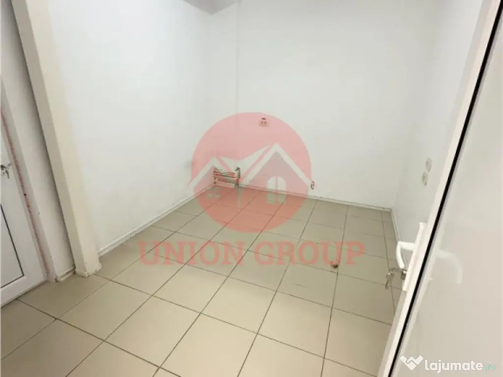 Spatiu comercial foarte spatios, ideal pentru clinici medica 