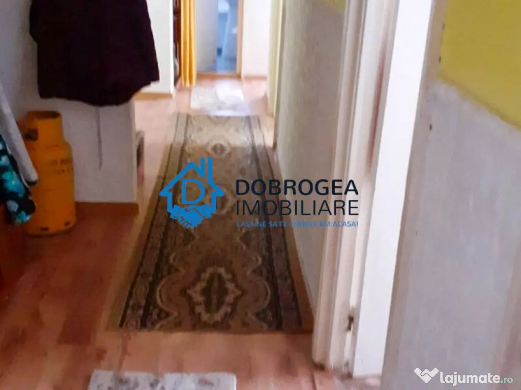 PACII- 3 CAMERE DECOMANDAT, ETAJ 1.
