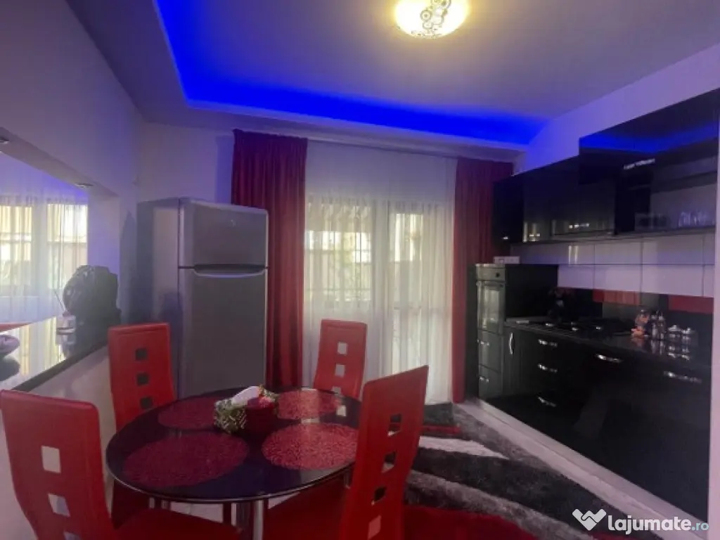 Casa de vanzare 4 camere/P+1+mansarda/mobilat/utilat