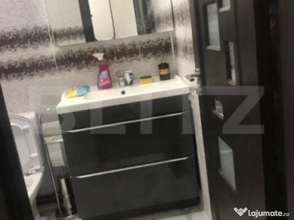 Garsoniera spatioasa, cu dressing