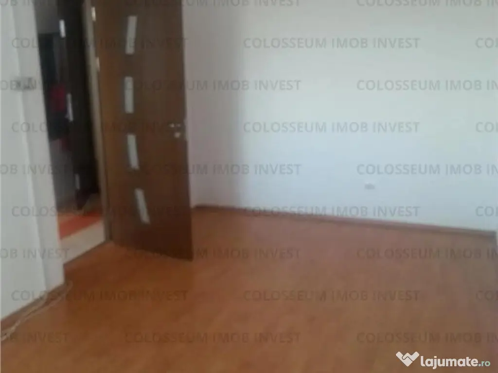 Garsoniera decomandata - zona Astra