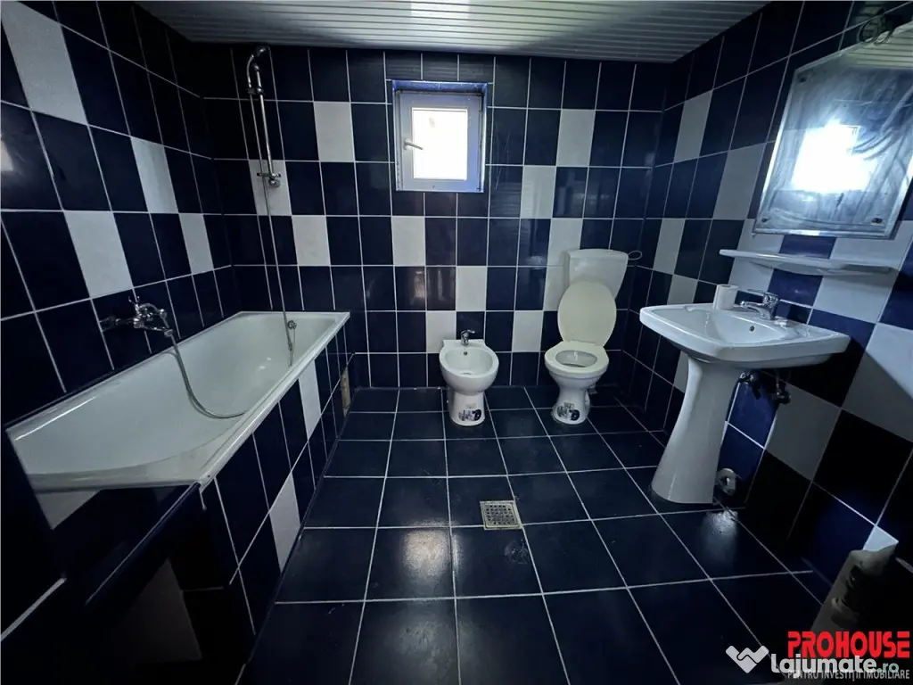 Vila de vacanta - D P M - teren 6.226mp 