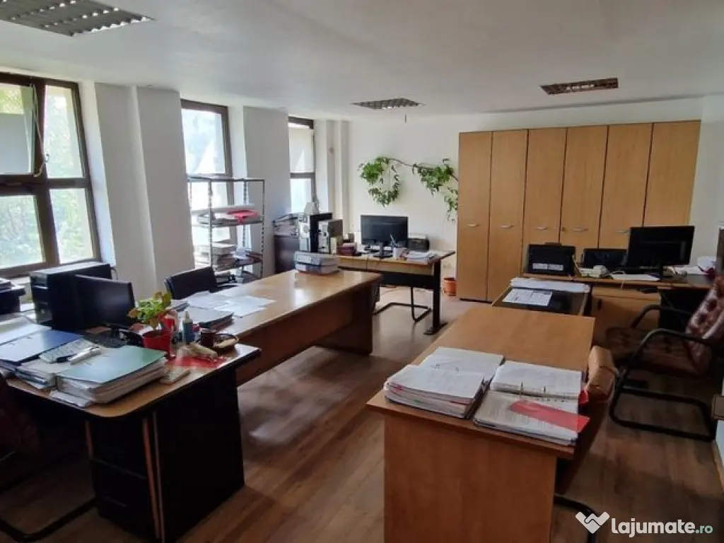 Teren 1000 mp-Cladire 400mp 