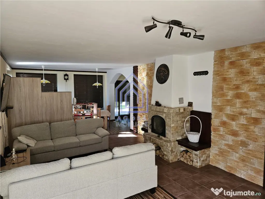 Suceava, casa deosebita in zona linistita.