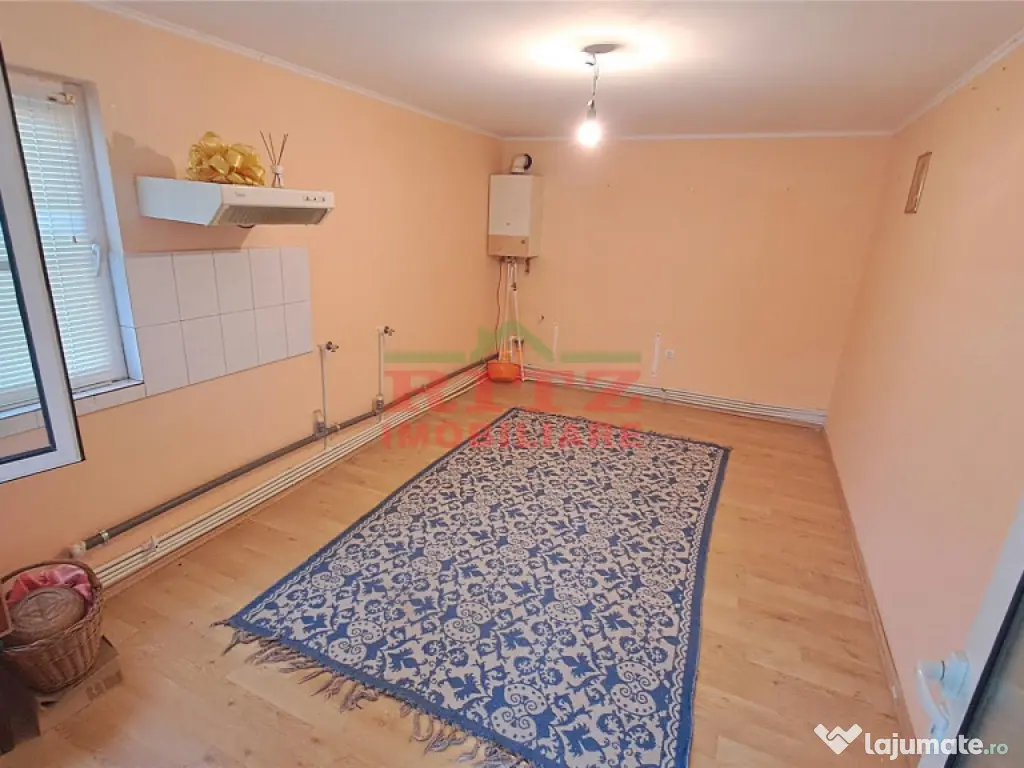 Casa Parter teren 500 mp in Perieti de /Schimb cu gars. 