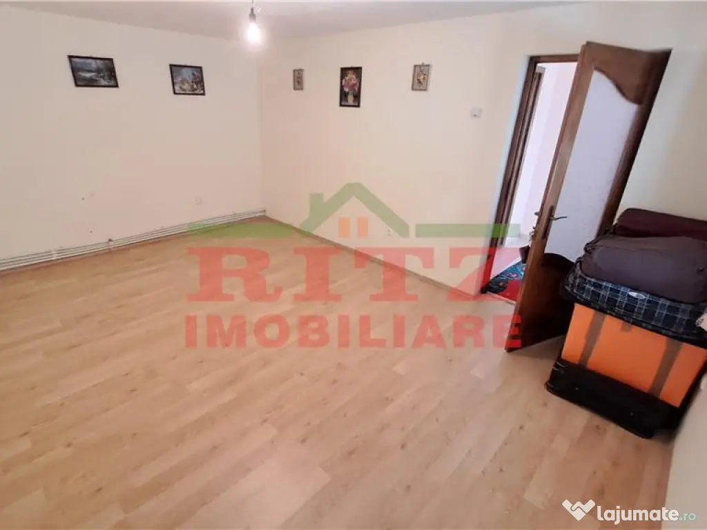 Casa Parter teren 500 mp in Perieti de /Schimb cu gars. 