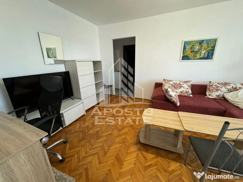 Apartament ultracentral cu 2 camere semidecomandat