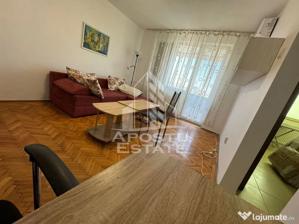 Apartament ultracentral cu 2 camere semidecomandat